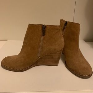 Lucky Brand - Tan Ankle Boots - Size 7